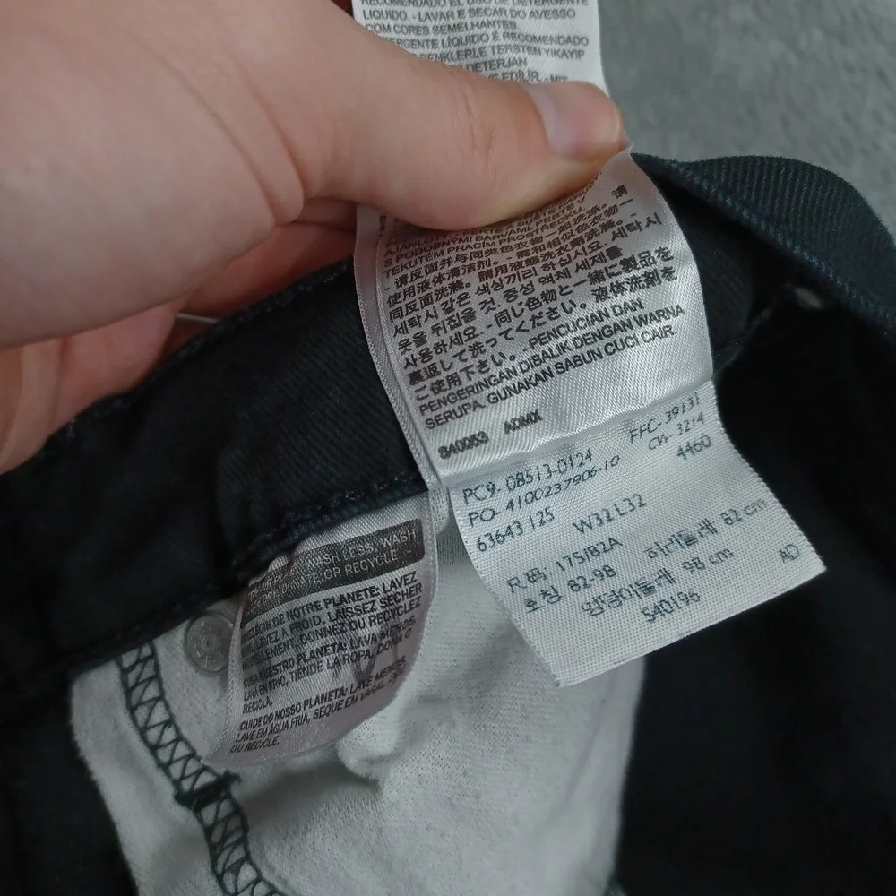 Levis 513 Jeans Mens 32x32 Black Distressed Slim Straight Pockets Modern